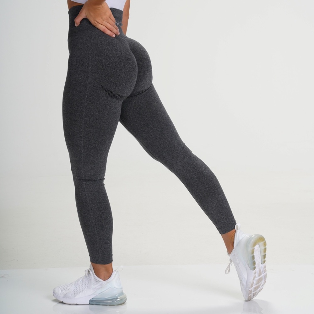 NVGTN black speckled seamless contour leggings